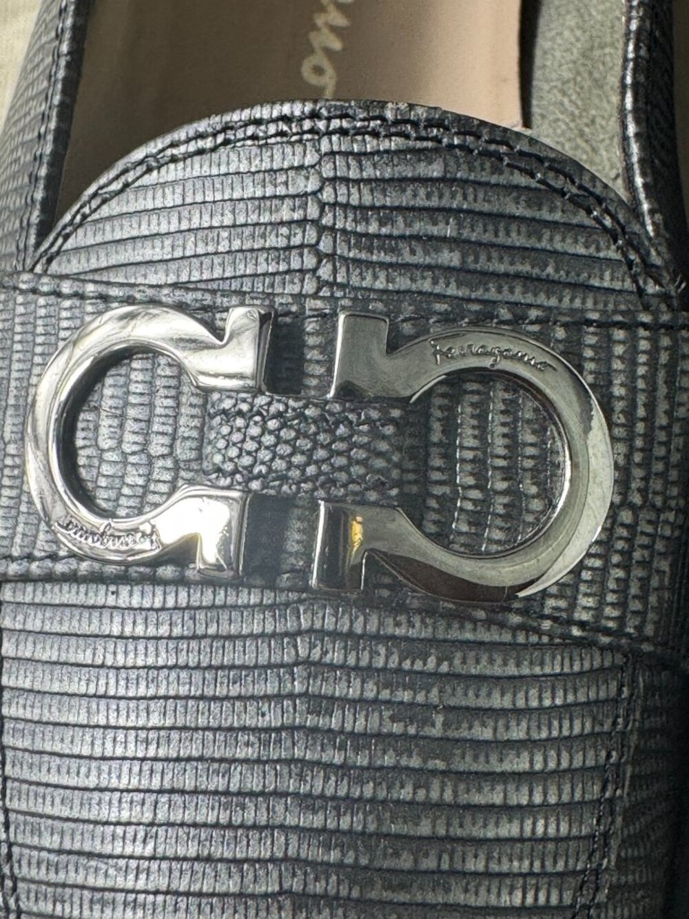 Salvatore Ferragamo Gray Lizard embossed Leather Loafer, Size 8 AAAA - Picture 5 of 15